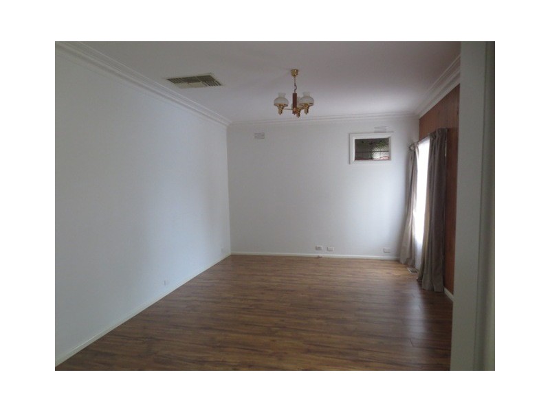 13 Delmont Avenue, Altona VIC 3018