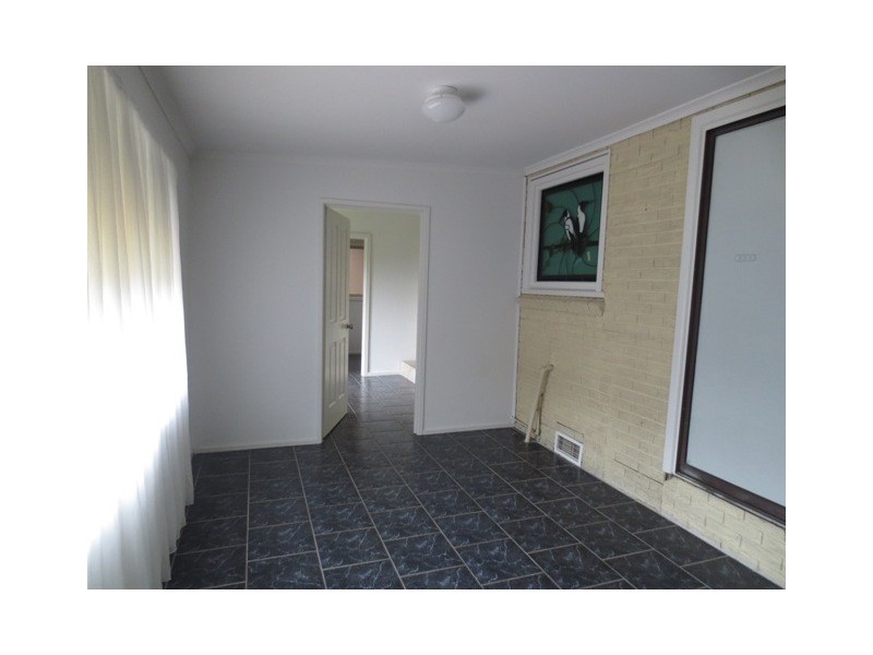 13 Delmont Avenue, Altona VIC 3018