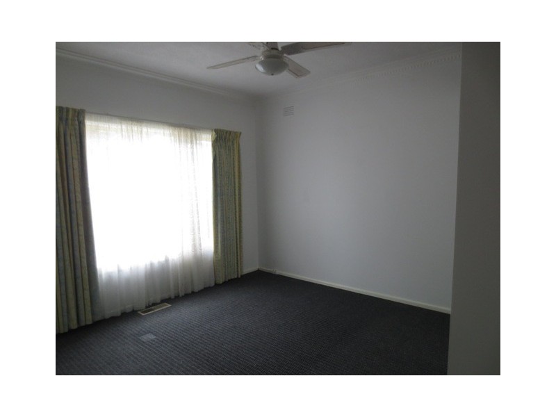 13 Delmont Avenue, Altona VIC 3018