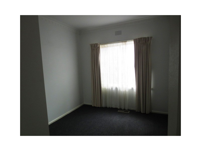 13 Delmont Avenue, Altona VIC 3018