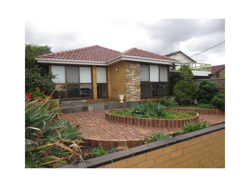 7 Beach Street, Altona VIC 3018