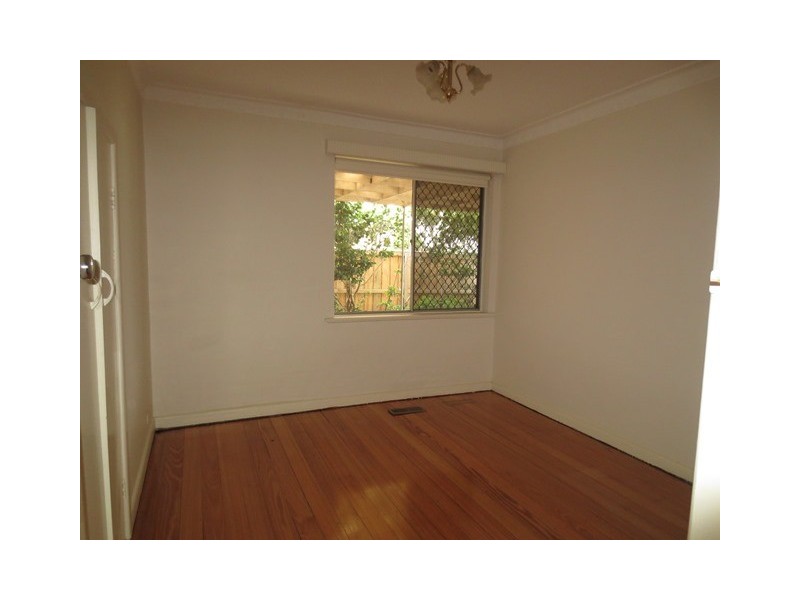 7 Beach Street, Altona VIC 3018