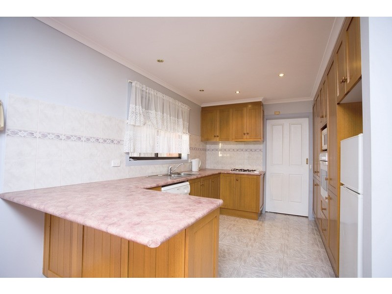 76 Grieve Parade, Altona VIC 3018