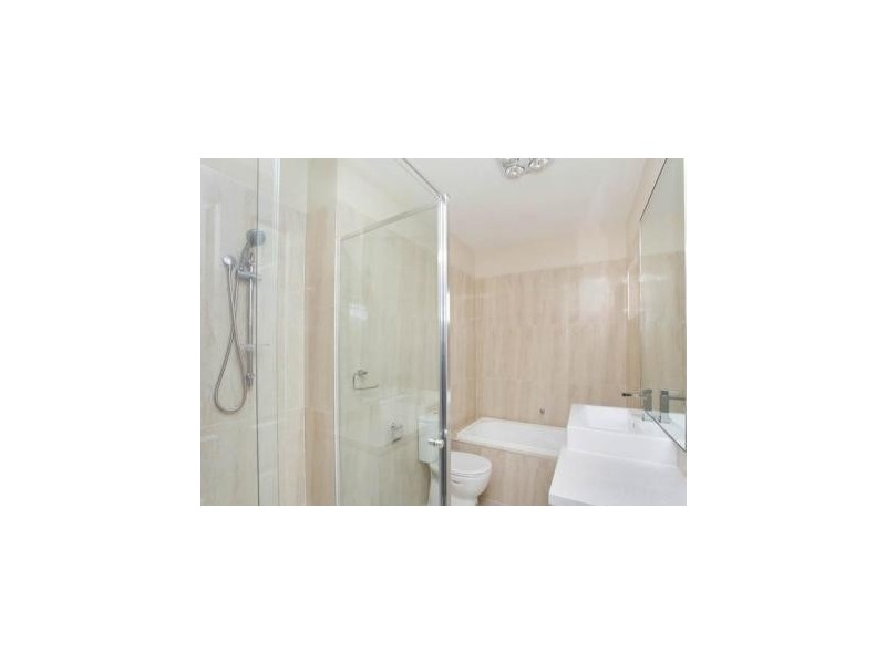 8/8 David Street, Altona VIC 3018