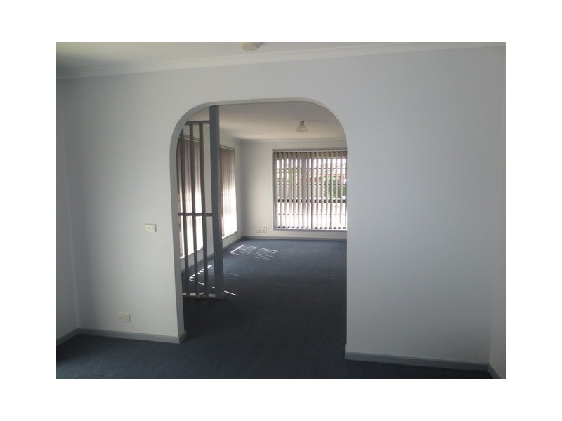 1/10 Crellin Avenue, Altona Meadows VIC 3028