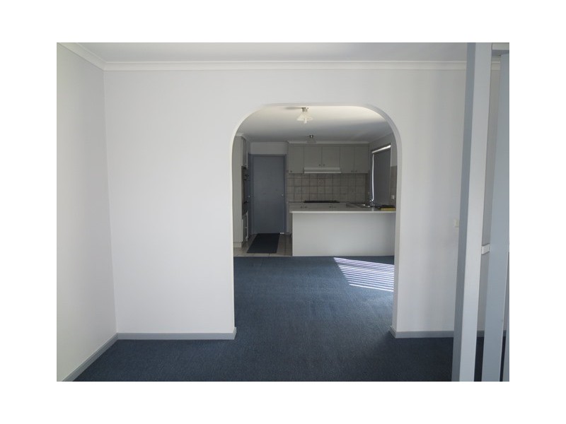1/10 Crellin Avenue, Altona Meadows VIC 3028