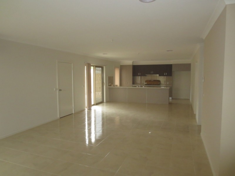 1/10 Hancock Street, Altona VIC 3018