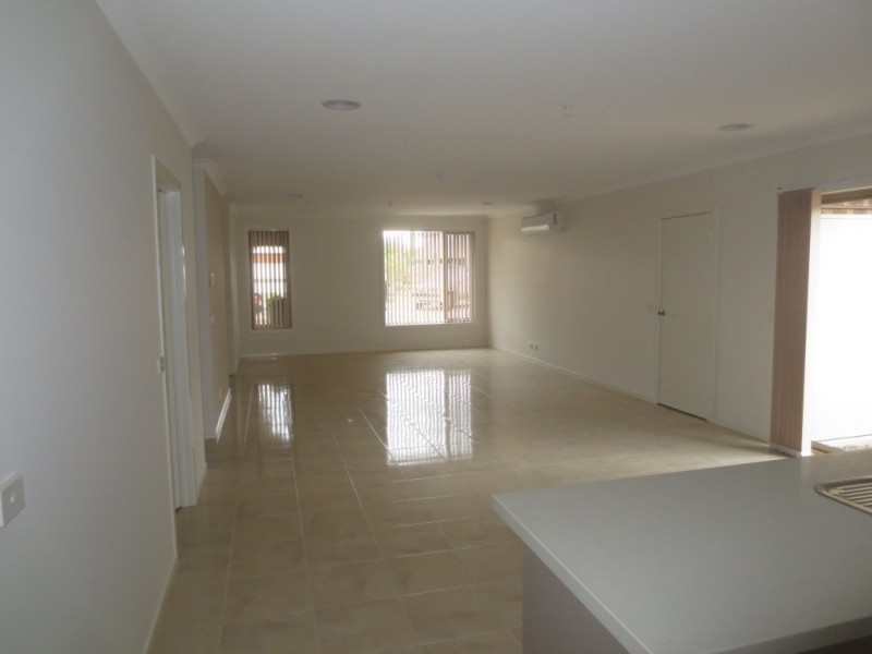 1/10 Hancock Street, Altona VIC 3018