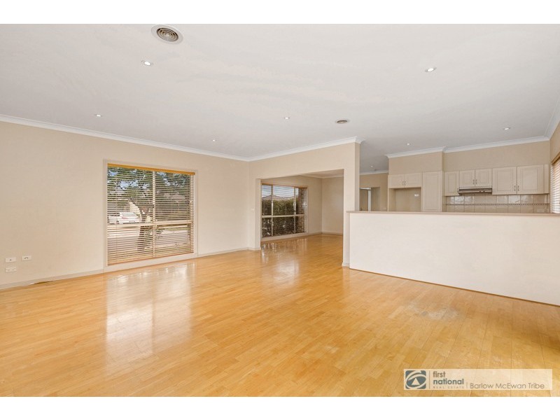 1/50 Waratah Drive, Altona Meadows VIC 3028