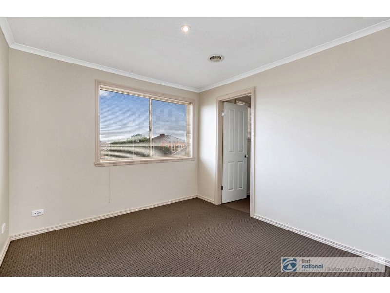 1/50 Waratah Drive, Altona Meadows VIC 3028