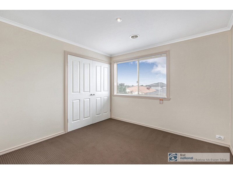 1/50 Waratah Drive, Altona Meadows VIC 3028