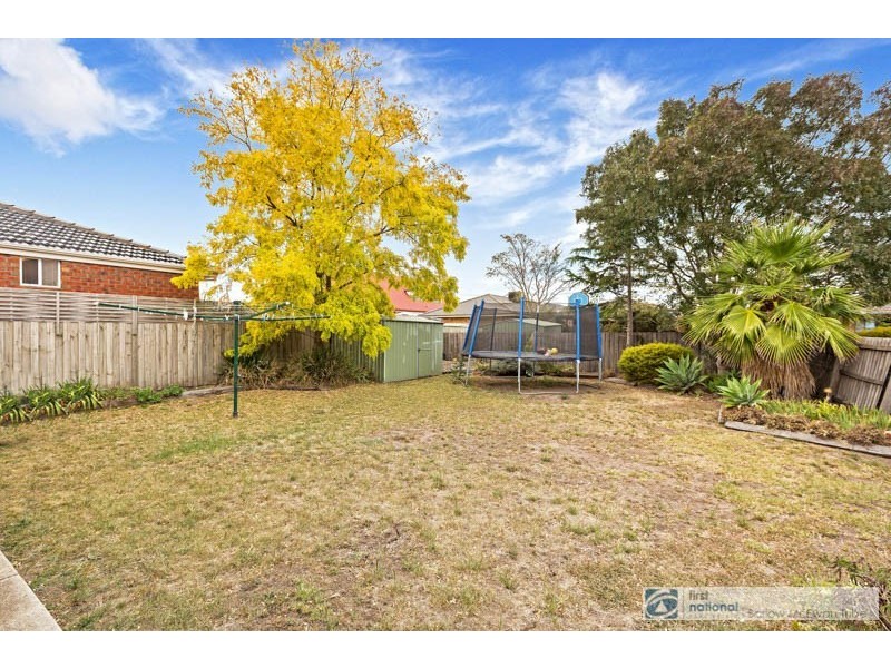 6 Nash Court, Altona Meadows VIC 3028