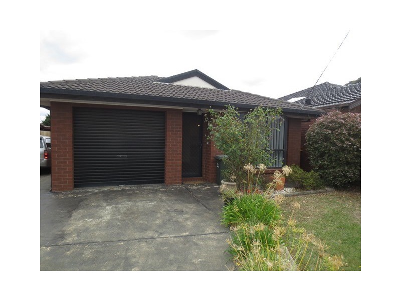 1/4 Pearce Court, Altona Meadows VIC 3028