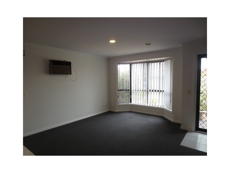 1/4 Pearce Court, Altona Meadows VIC 3028