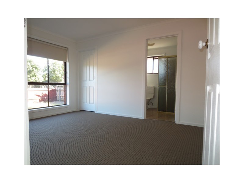76 Grieve Parade, Altona VIC 3018