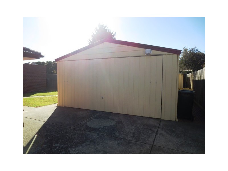 76 Grieve Parade, Altona VIC 3018
