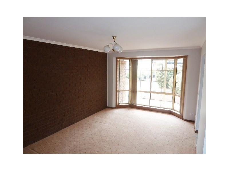 2/53 Millers Road, Altona VIC 3018