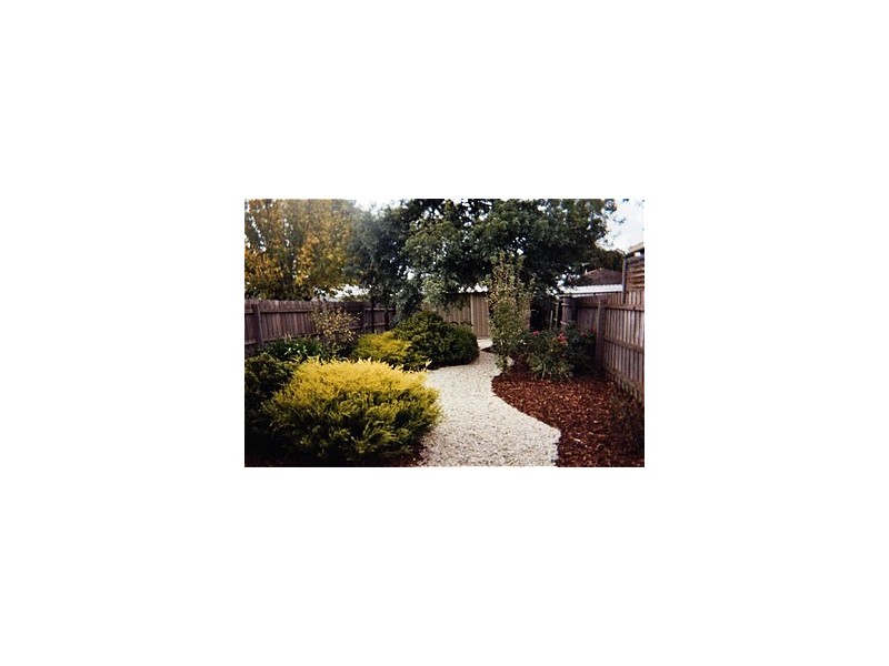 2/43 Jamison Street South, Altona Meadows VIC 3028