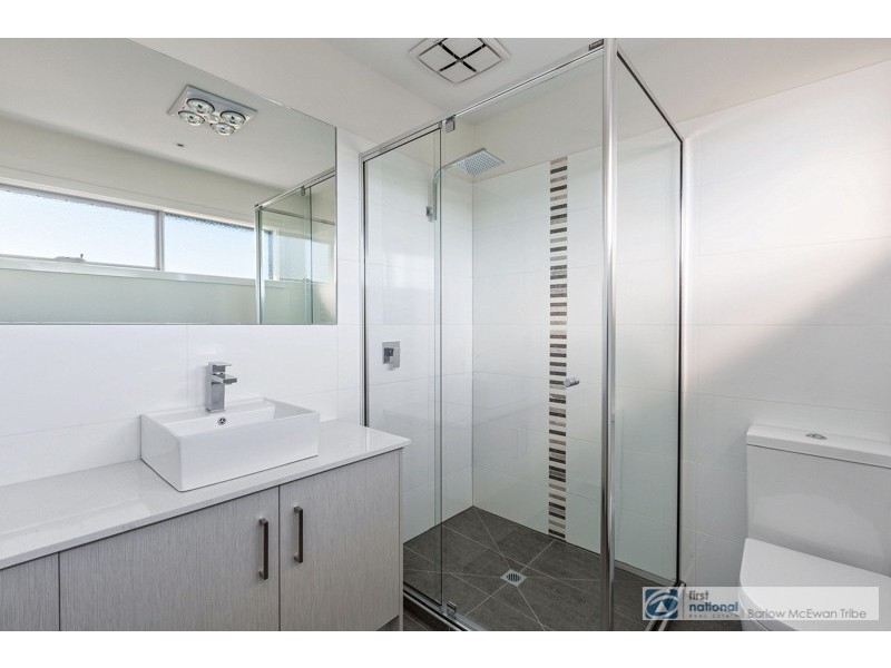 2/33 Mulga Street, Altona VIC 3018