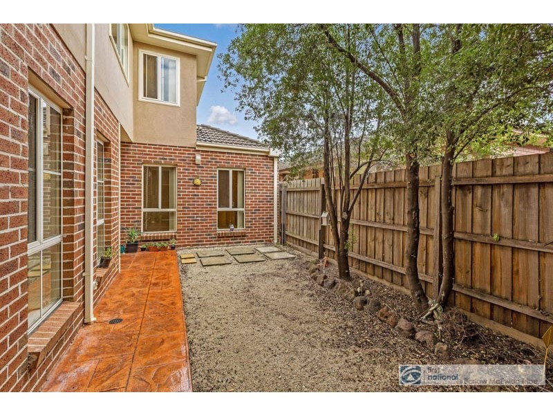 2/34 Bent Street, Altona VIC 3018