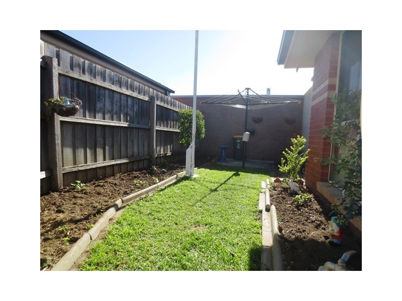1/28 Langhorne Street, Altona Meadows VIC 3028