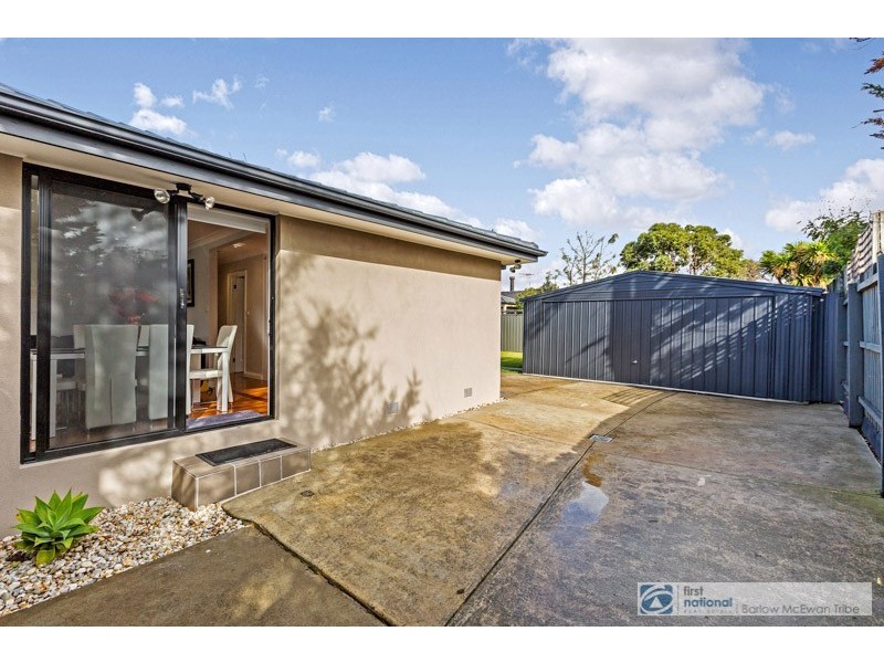 61 McIntyre Drive, Altona VIC 3018