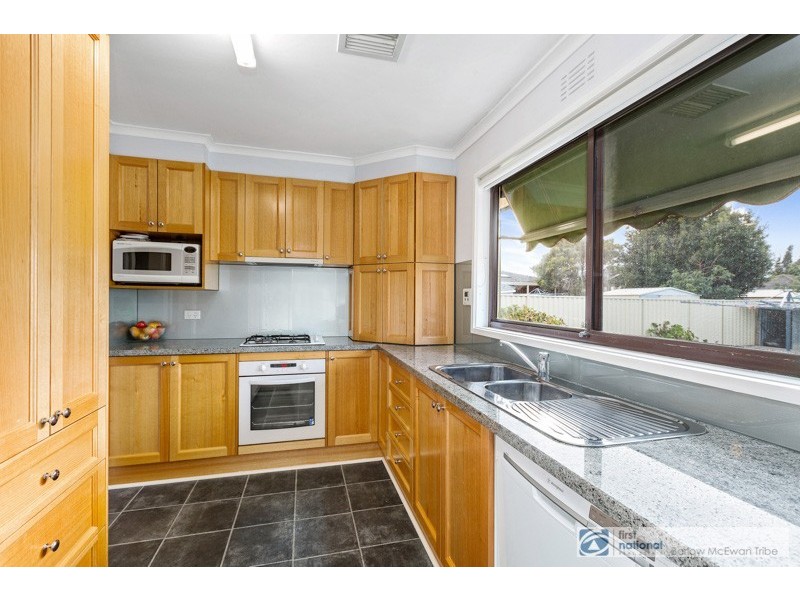 166 Grieve Parade, Altona VIC 3018