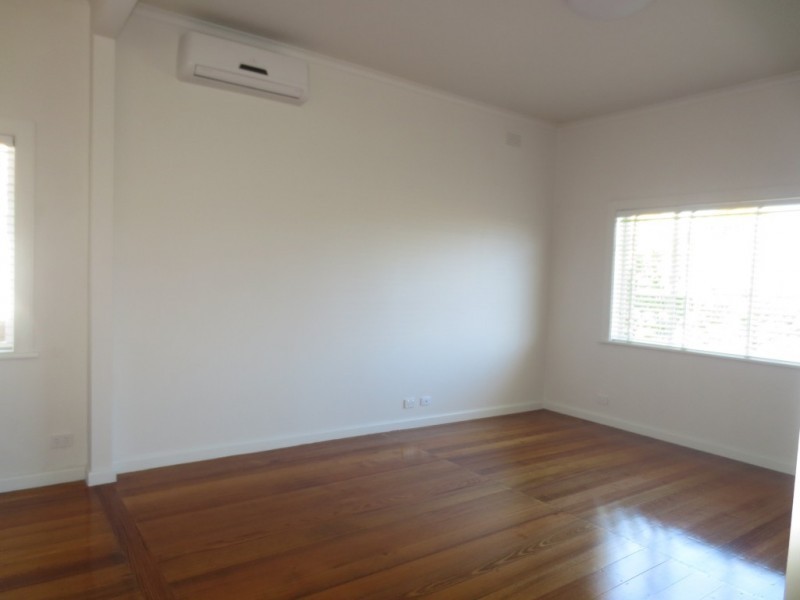 43 Curlew Avenue, Altona VIC 3018