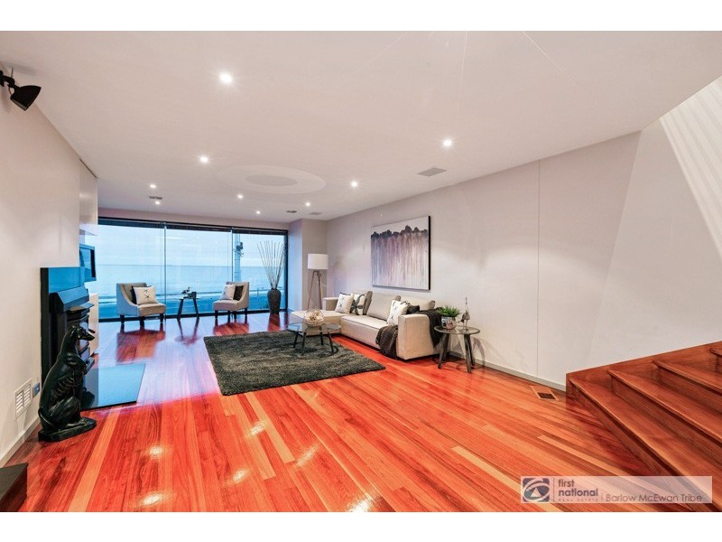 81 Esplanade, Altona VIC 3018