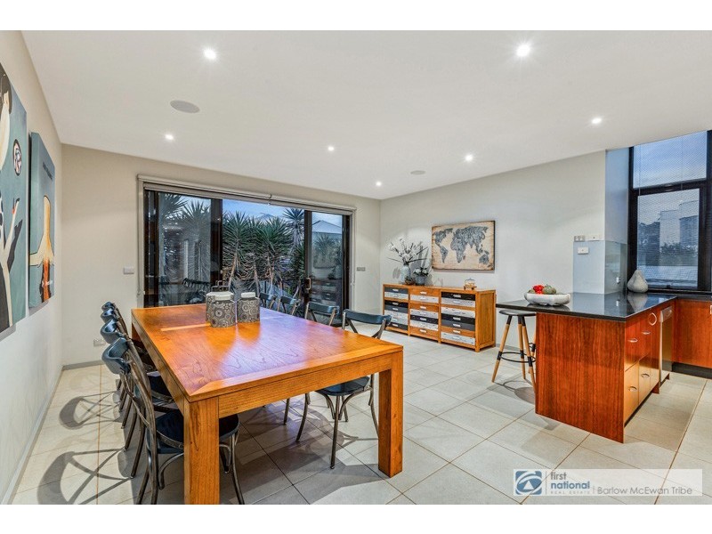 81 Esplanade, Altona VIC 3018