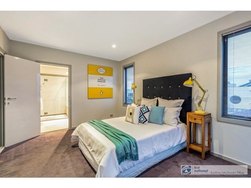 81 Esplanade, Altona VIC 3018