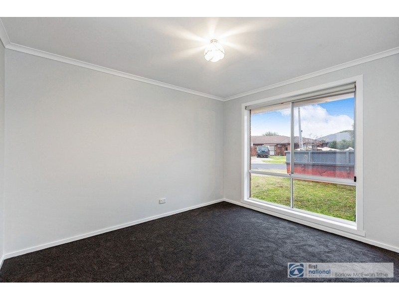 1/9 Dickenson Street, Altona Meadows VIC 3028
