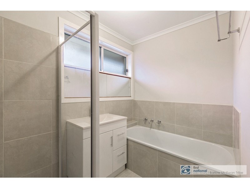 1/9 Dickenson Street, Altona Meadows VIC 3028