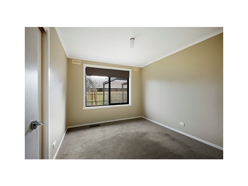 27 Lady Nelson Crescent, Altona Meadows VIC 3028