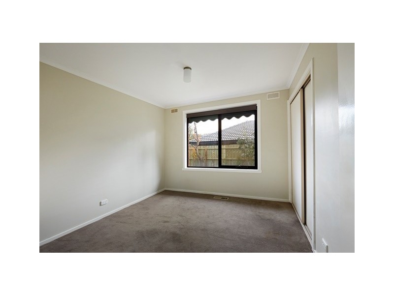 27 Lady Nelson Crescent, Altona Meadows VIC 3028