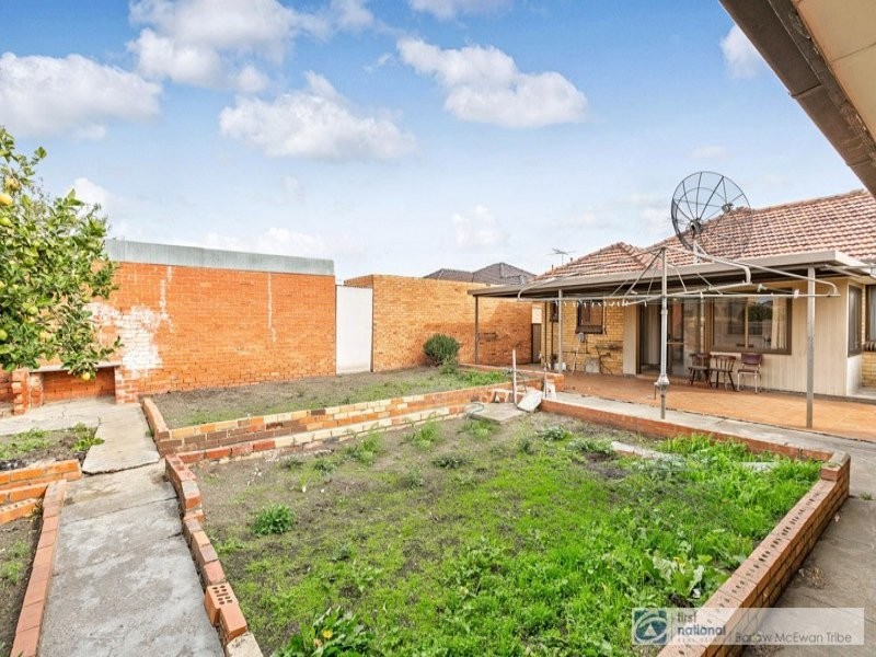 136 Seventh Avenue, Altona North VIC 3025