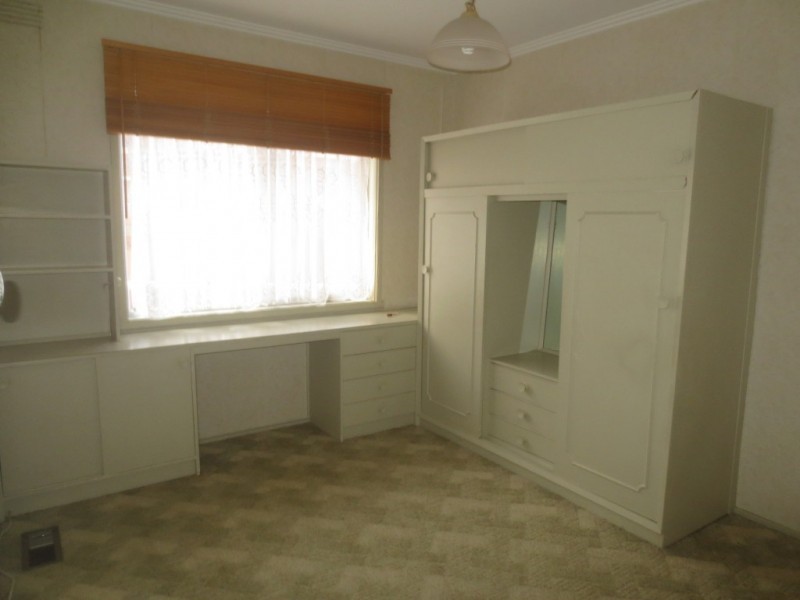 35 First Avenue, Altona North VIC 3025