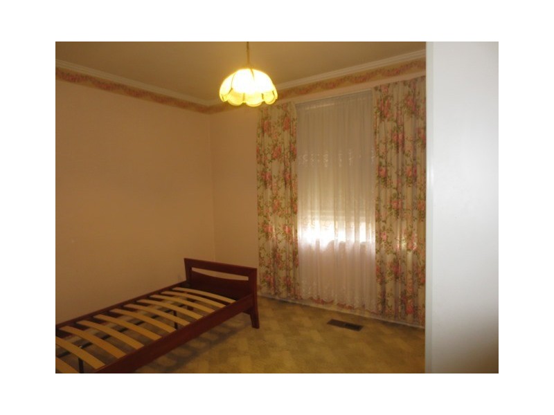 35 First Avenue, Altona North VIC 3025