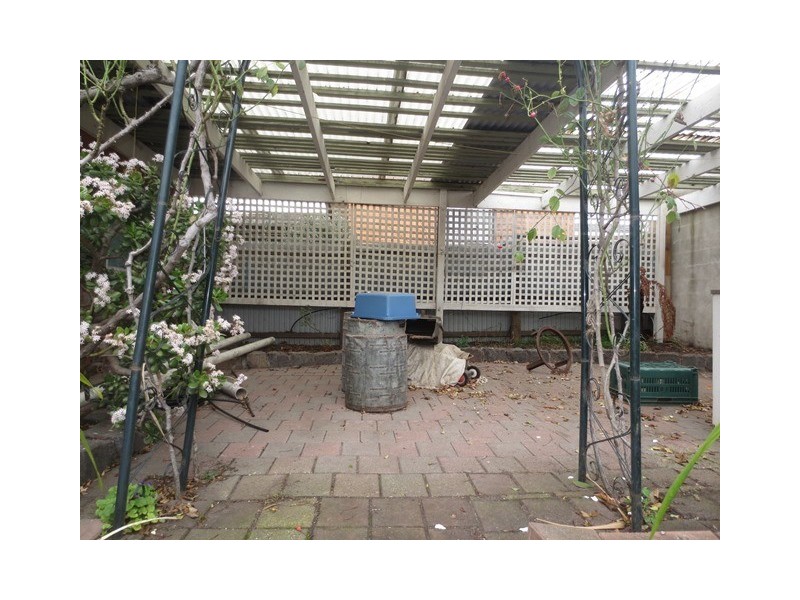 35 First Avenue, Altona North VIC 3025