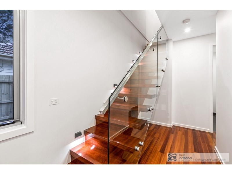 1.49 Maidstone Street, Altona VIC 3018