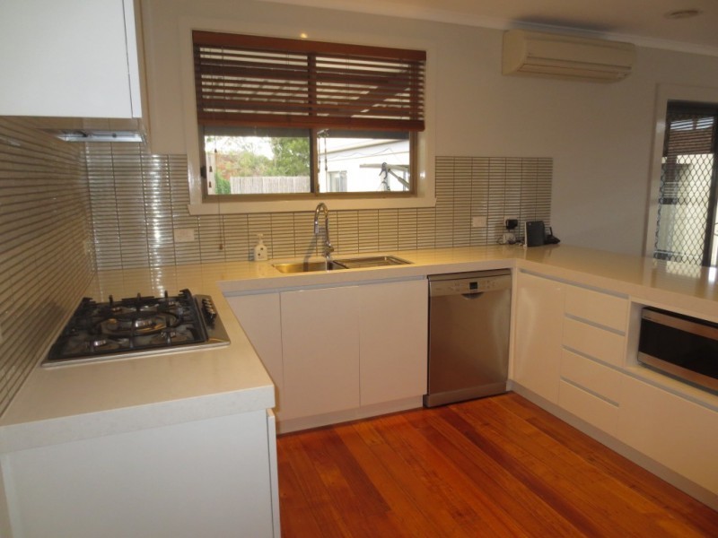 3 Tatman Drive, Altona Meadows VIC 3028