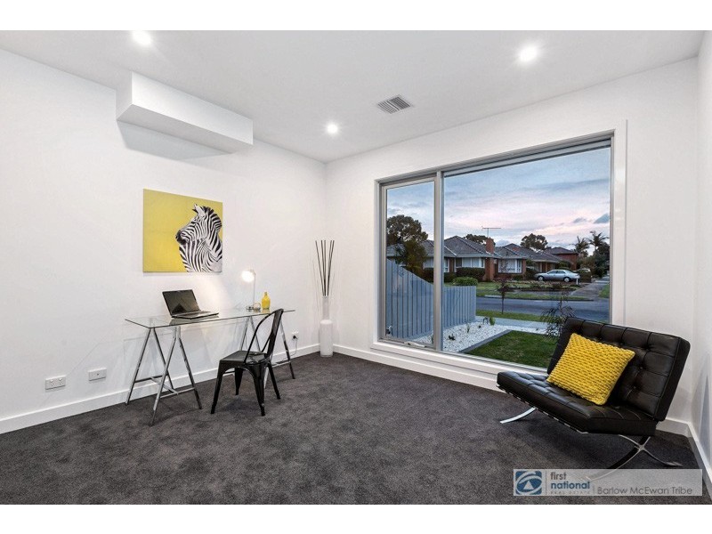 49 Chifley Ave, Altona VIC 3018