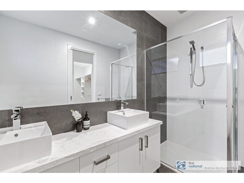 49 Chifley Ave, Altona VIC 3018