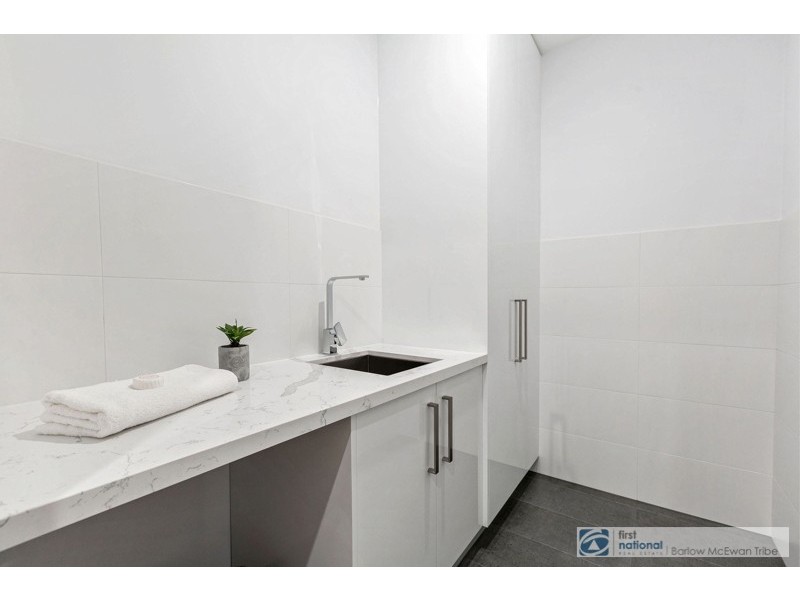 49 Chifley Ave, Altona VIC 3018