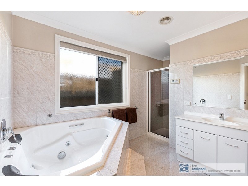 14 Walshe Court, Altona Meadows VIC 3028