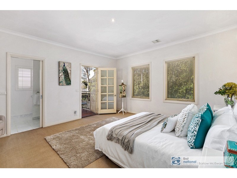 3/8 Grieve Parade, Altona VIC 3018