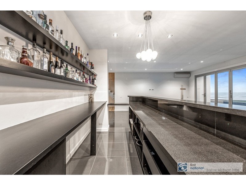 85 Esplanade, Altona VIC 3018