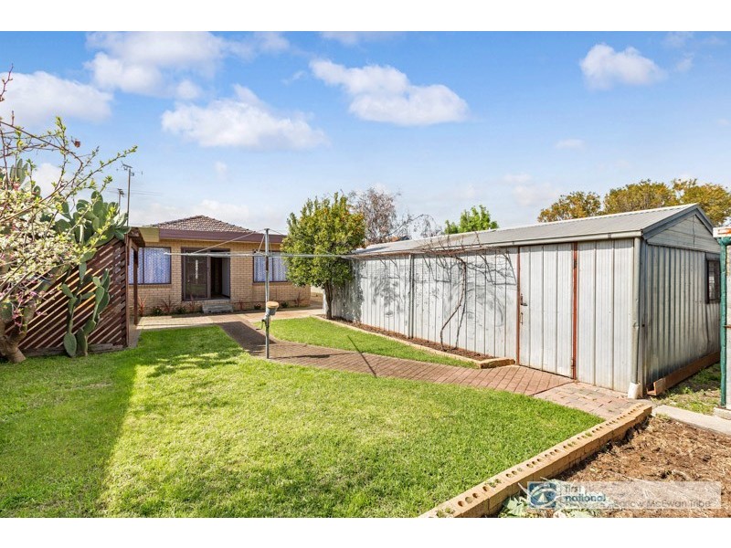32 Victoria Street, Altona Meadows VIC 3028