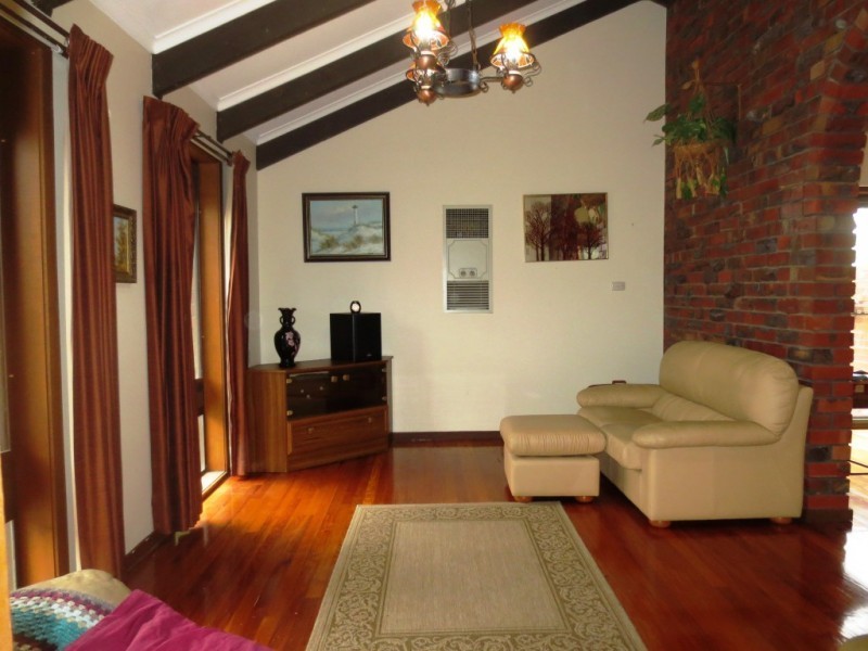 2/15 Blyth Street, Altona VIC 3018