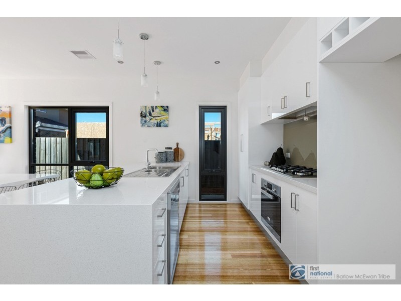 4/10 Romawi Street, Altona VIC 3018